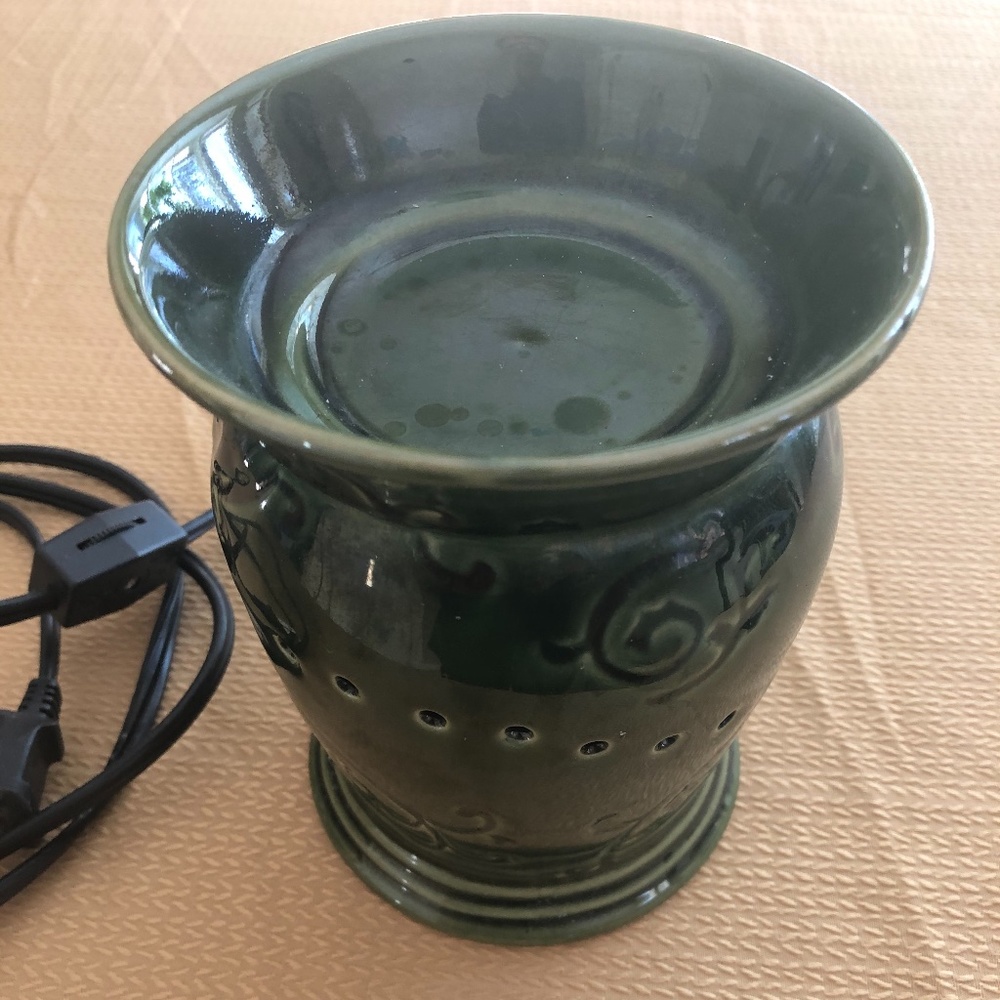 Scentsy English Ivy Warmer